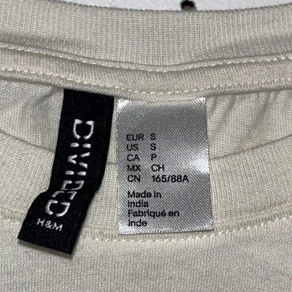 H&M Divided Cream Tee - Picture 6 of 8